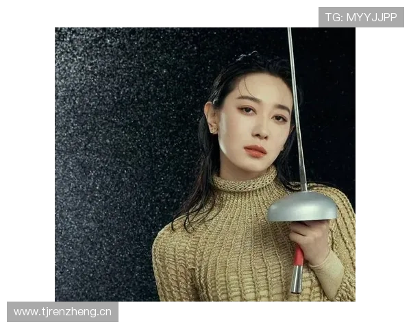 孙一文刚从训练场出来，豪车一停他却拿着学生盒饭那一幕