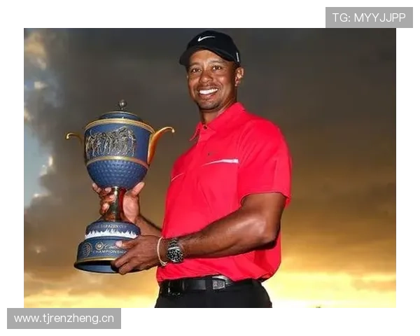 泰格·伍兹把后院弄成度假级练习场，刷到那张照片我房贷都觉得亏